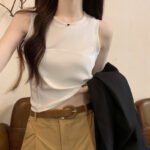 Women Solid Crew Neck Sleeveless Cropped Tank Top